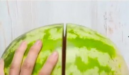 吃瓜是吃带籽还是吃无籽,吃瓜选择大揭秘