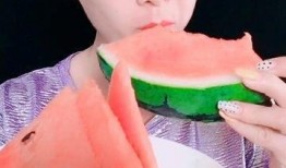 甜甜吃瓜俱乐部,揭秘娱乐圈幕后故事，带你领略明星真实生活