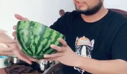 吃瓜配什么bgm,探寻最佳吃瓜背景音乐