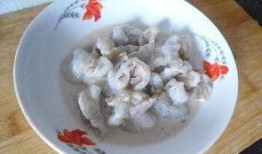 凉瓜虾球怎么吃,夏日清爽海鲜新吃法