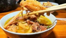 新洲汪集吃瓜,夏日吃瓜盛宴，感受乡村田园生活