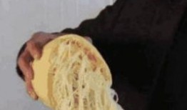 吃哈密瓜面条,夏日里的清新美食新体验