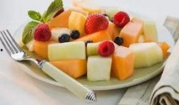 吃哈密瓜面条,夏日里的清新美食新体验