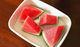 吃瓜的真实新闻,揭秘那些令人咋舌的真实吃瓜新闻