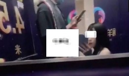 电梯女战神吃瓜事件,一场网络热议的真相揭秘